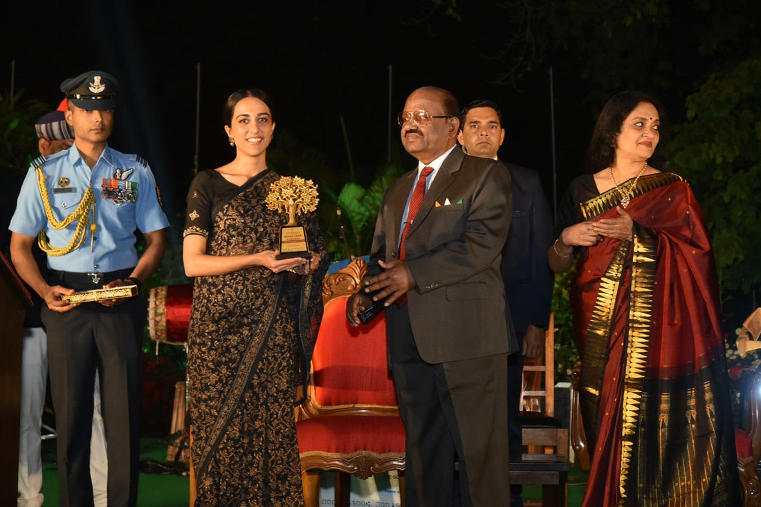 Ananya Singh Founder of Kalaa receiving the West Bengal Governor's Award of Excellence Vande Mataram Puraskar at Lok Bhavan