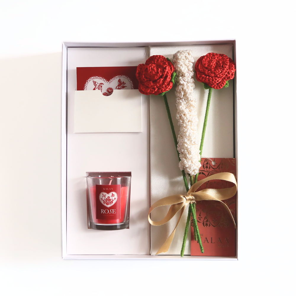 Forever Red Rose Crochet Flower Gift Set