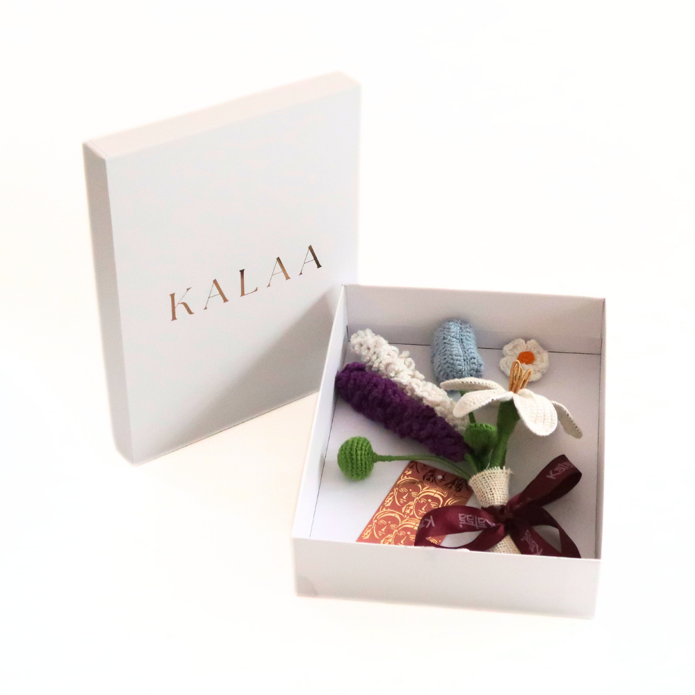 Handmade crochet lily flower gift box India by The Kalaa Store, buy lily crochet flower gift India, elegant premium | anniversary,birthday