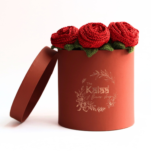 Crochet rose flower gift for her India handmade The Kalaa Store, crochet flower gift for girlfriend, romantic gifting | girlfriend,wife,anniversary