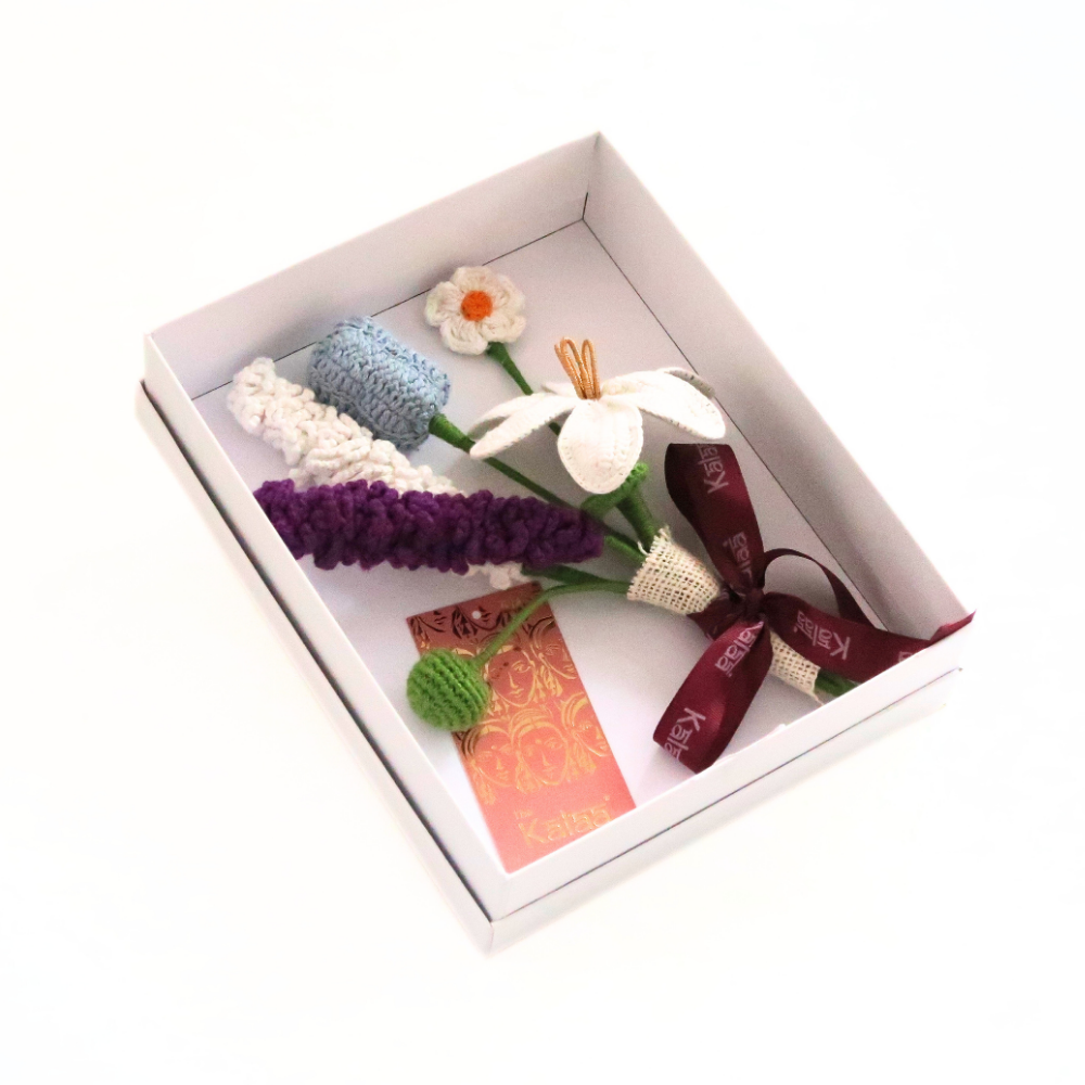 Crochet flower gift box India forever flowers handmade The Kalaa Store, crochet flower gift box India, elegant premium | anniversary,birthday